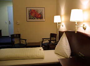 Kaiserhof Hotel FrankfurtÂ AmÂ Main room