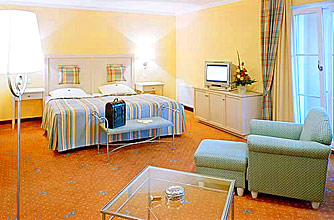Ampervilla Hotel Fahrenzhausen bei München Zimmer